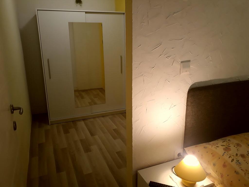 Pia Apartment Dugi Rat Eksteriør billede